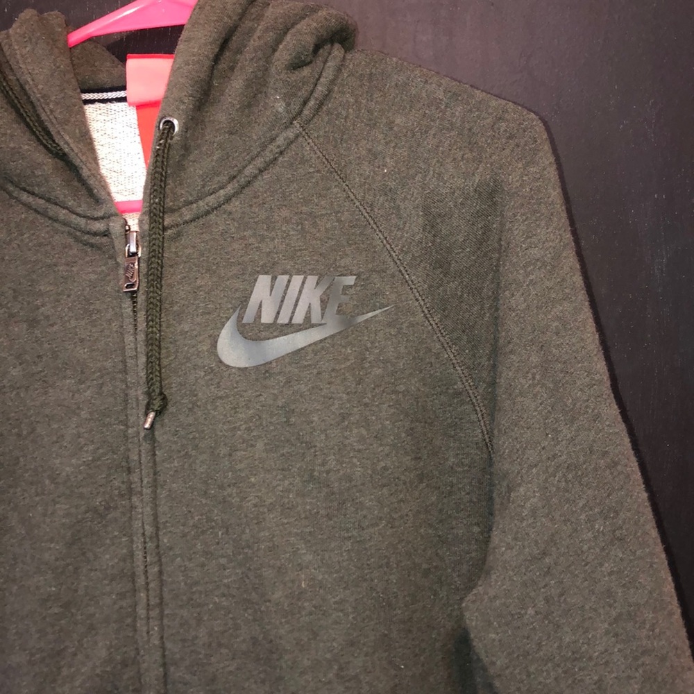 Nike zip up hoodie!!!